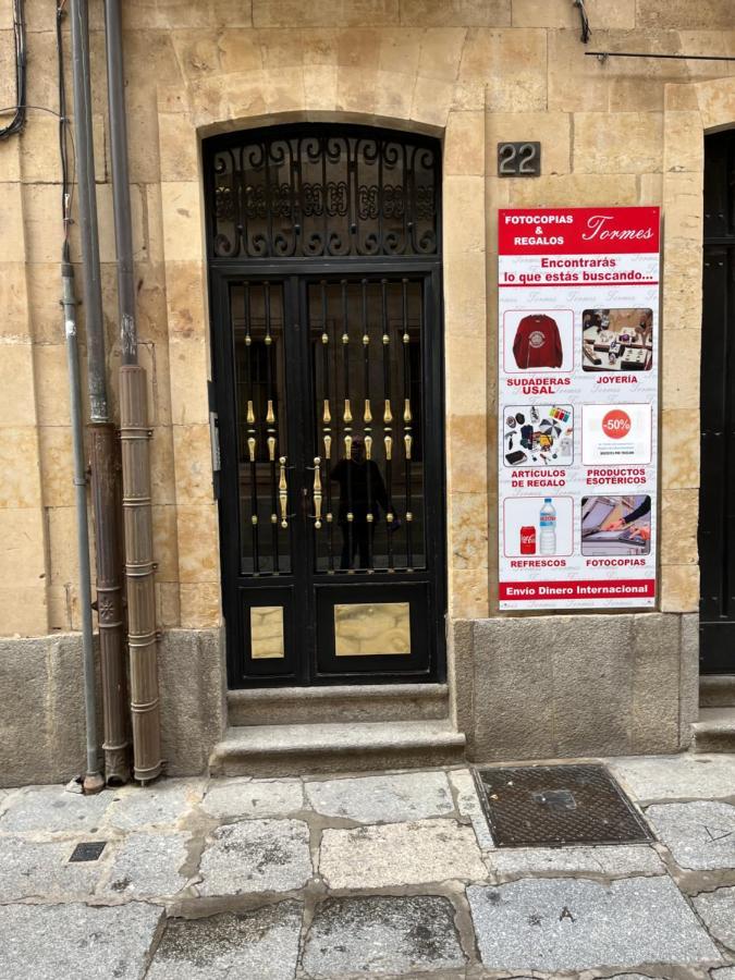 Vut Libreros La Ranita Salmantina Salamanca Exterior photo
